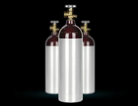 Ile kosztuje hel? Sprawdź ceny butli i ukryte koszty wynajmu