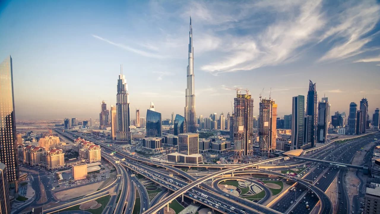 Dubaj kiedy jechać: najlepszy czas na wizytę i przyjemna pogoda