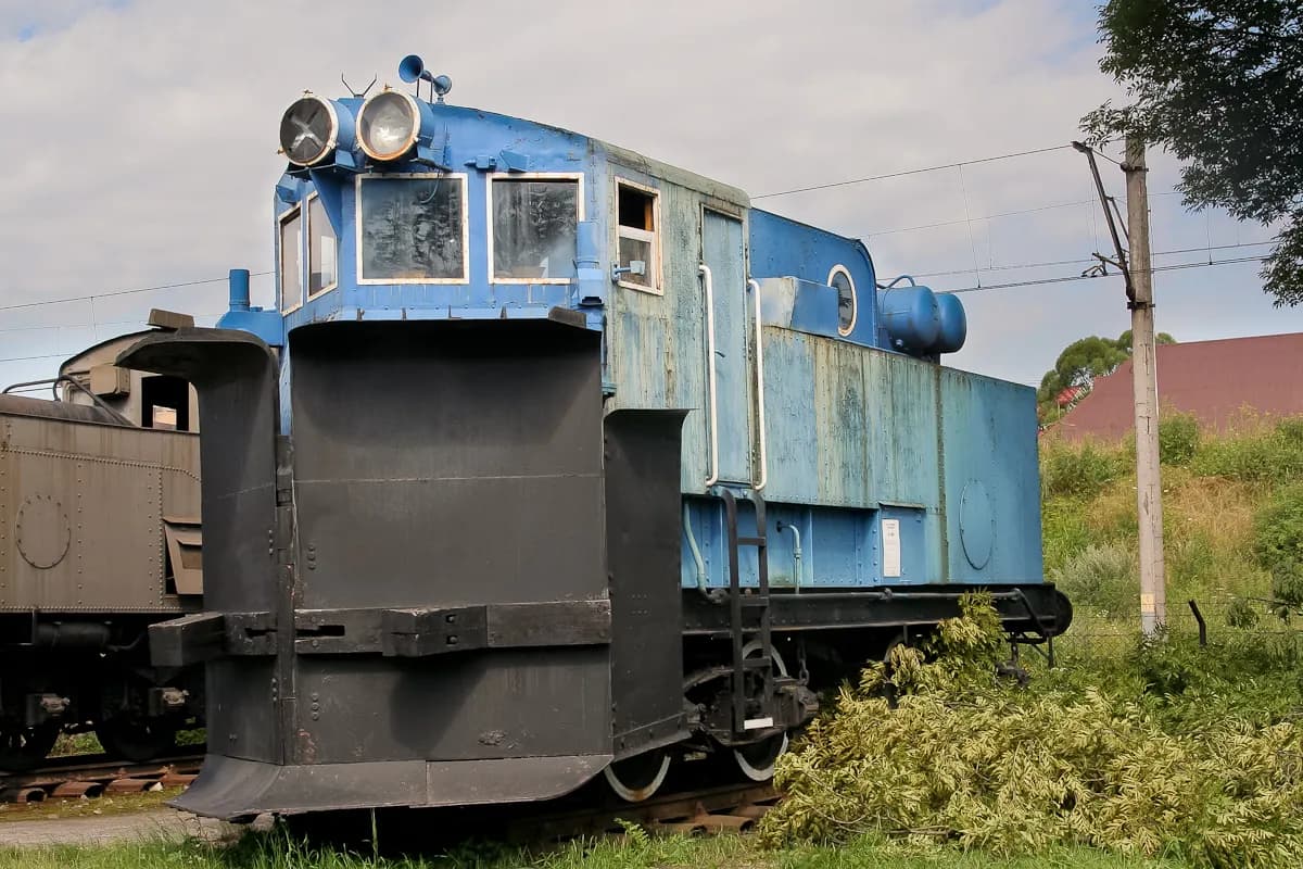 Skansen kolejowy: Odkryj fascynującą historię i eksponaty taboru