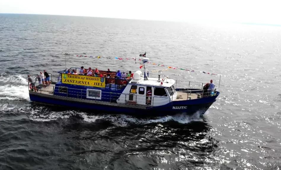 Jak dojechać z Gdyni do Jastarni - najlepsze opcje transportu i czas podróży